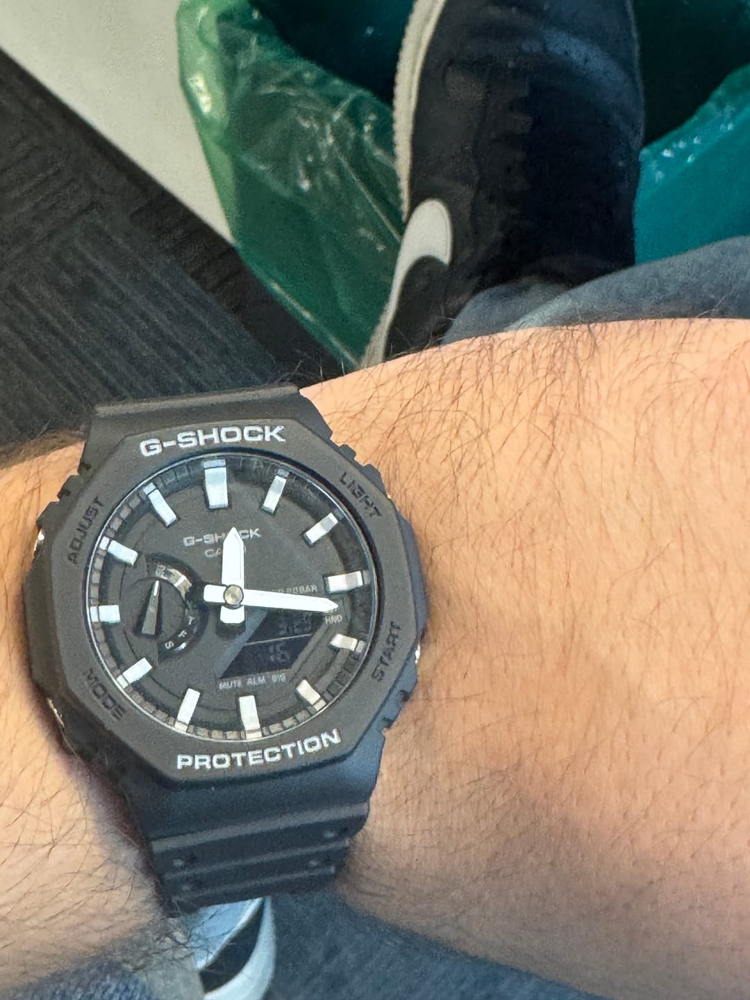 Customer photo review of Reloj Casio G-Shock Royal Oak "Casioak" GA-2100-1AJF Carbon Core Negro JDM