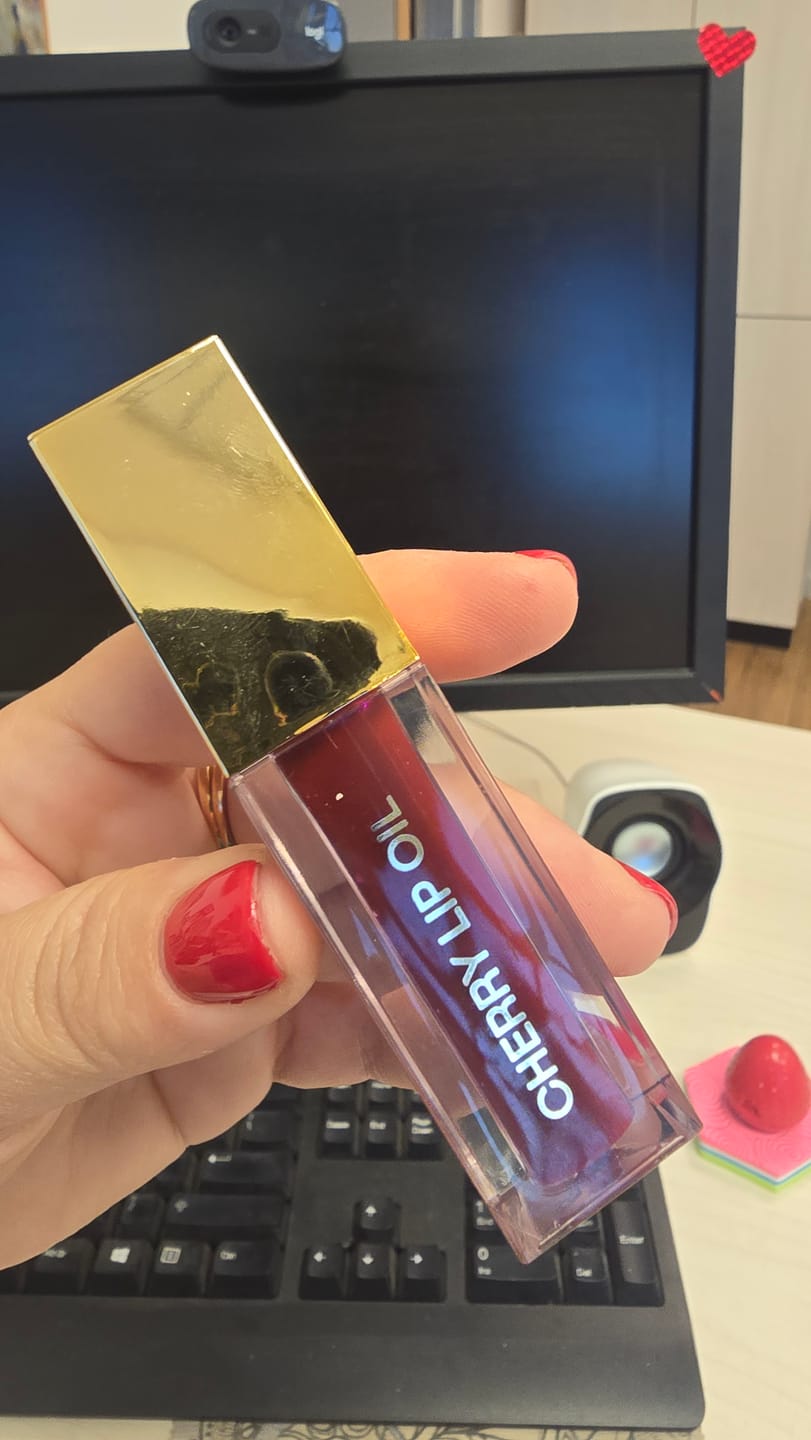 Customer photo review of שמן שפתיים דובדבן bonic