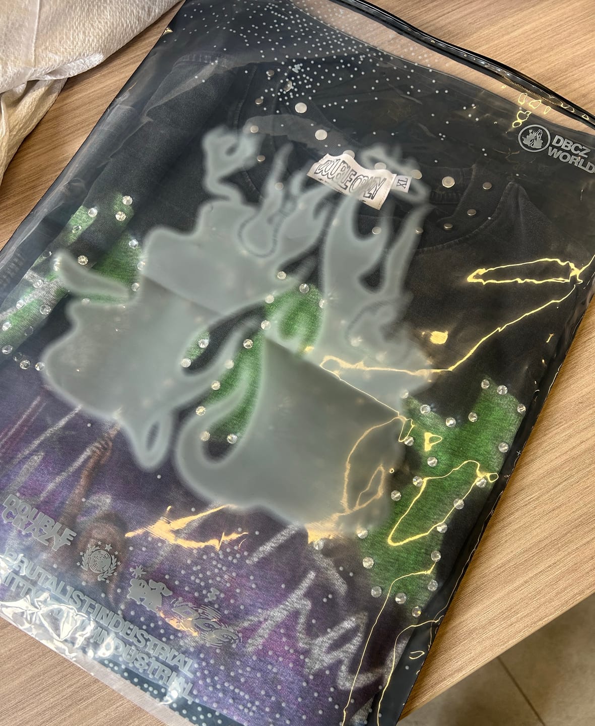 Customer photo review of Iced-Out Neck Vintage Saints Tee-457