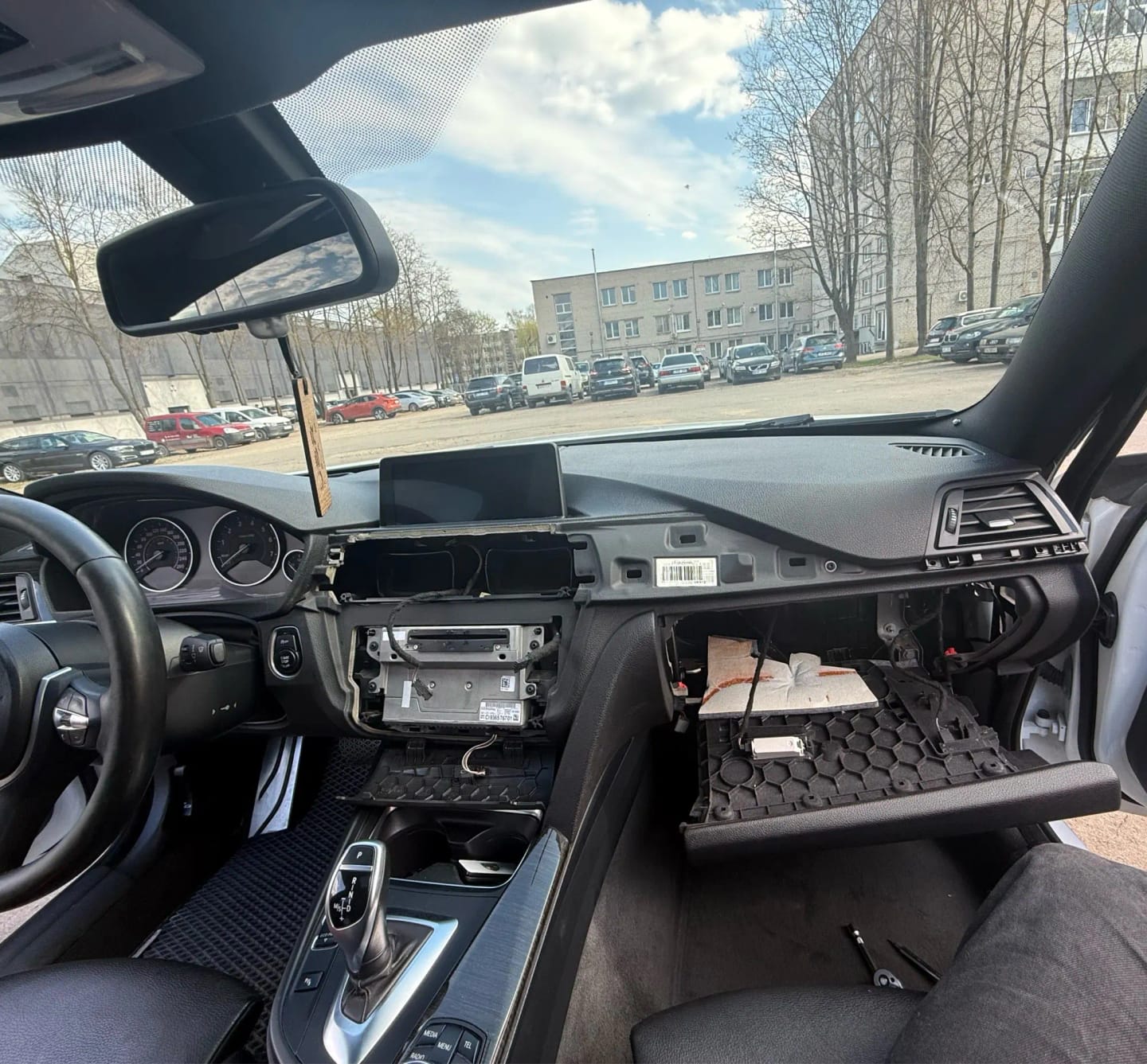 Customer photo review of Wireless BMW Apple Carplay Module