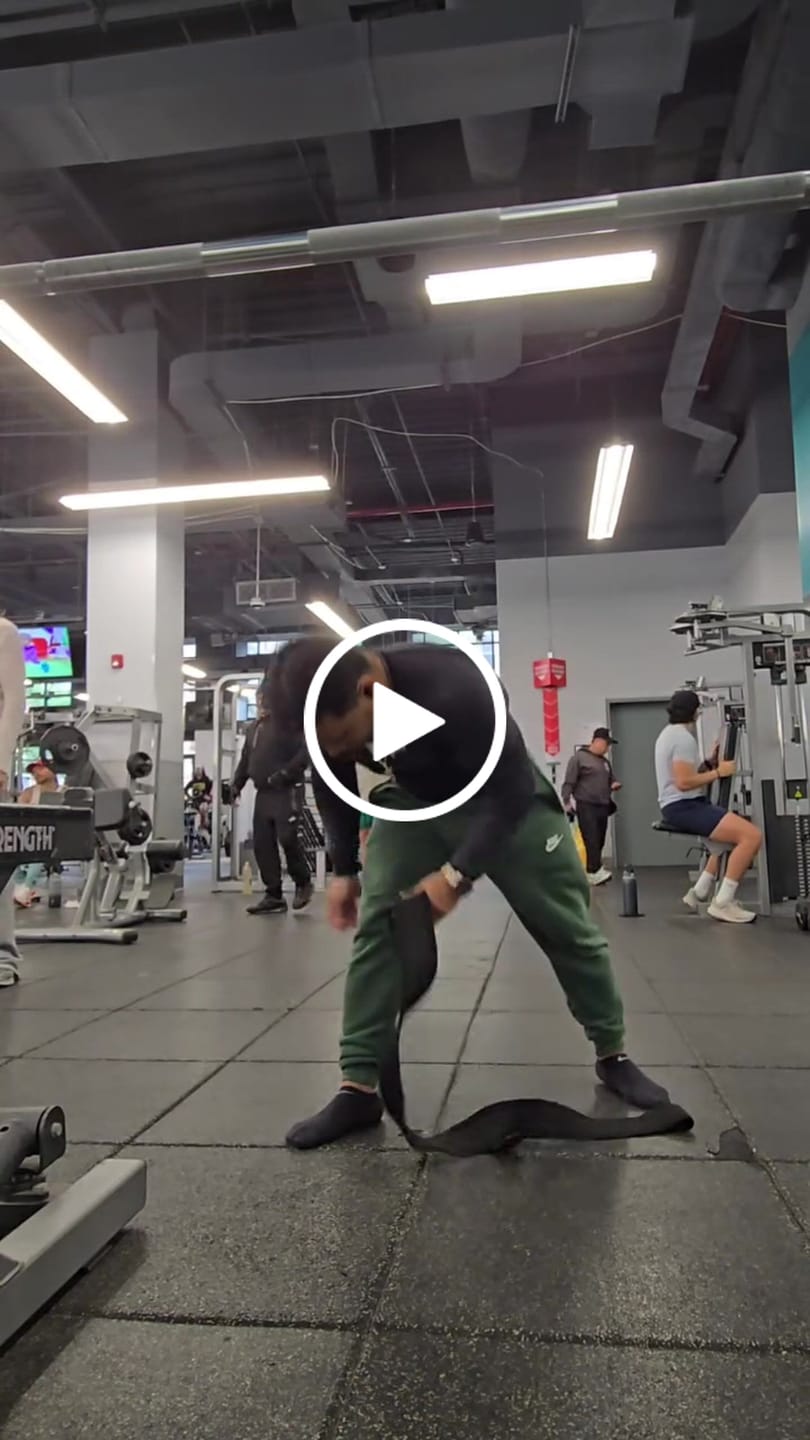 Customer video review of 8004 - Batman Compression Longsleeves