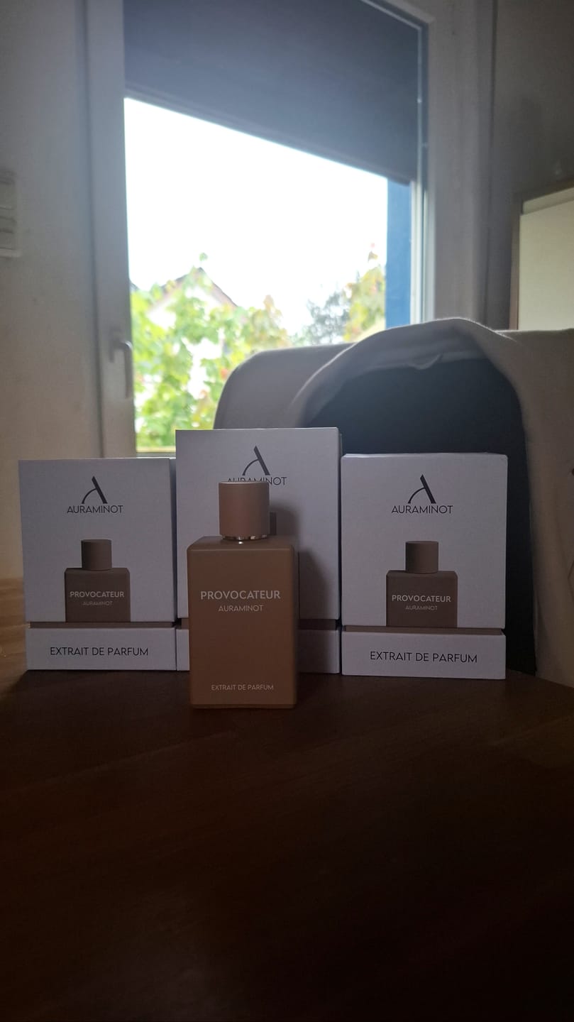 Customer photo review of PROVOCATEUR
