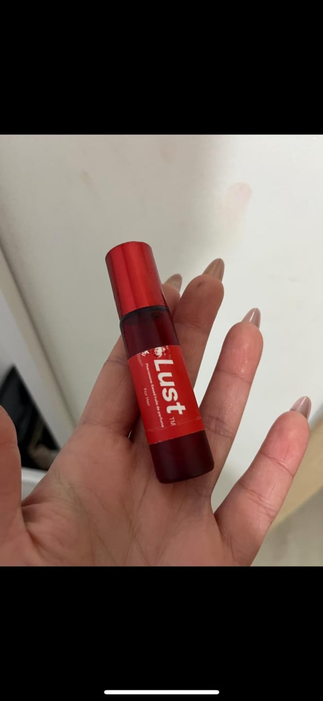 Customer photo review of Lust for her