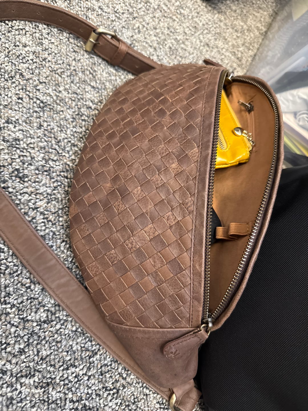 Customer photo review of Woven Atlas - Saddle (Dark)