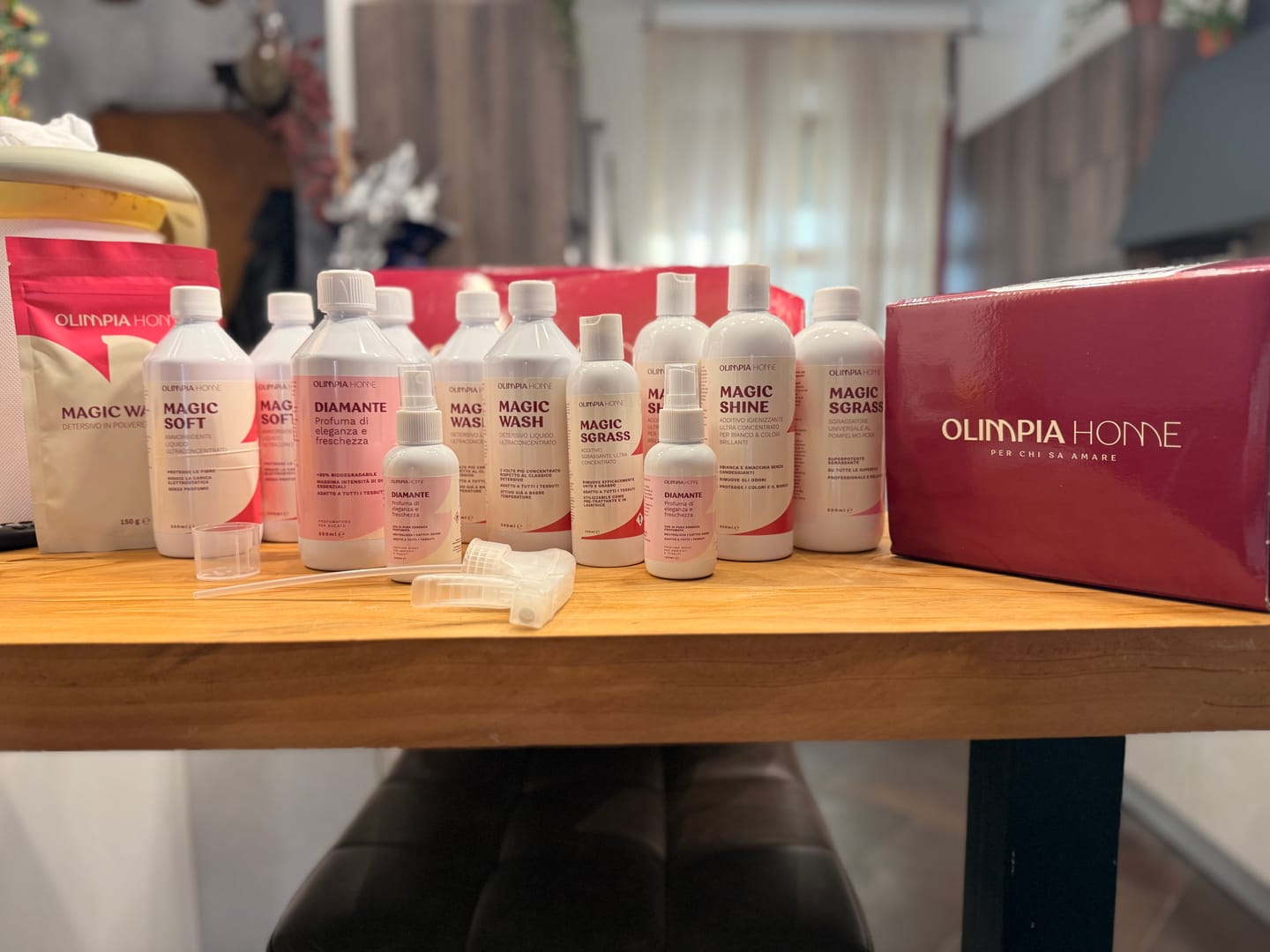 Customer photo review of Magic Wash Liquido - Il Detersivo Professionale per un Bucato Perfetto