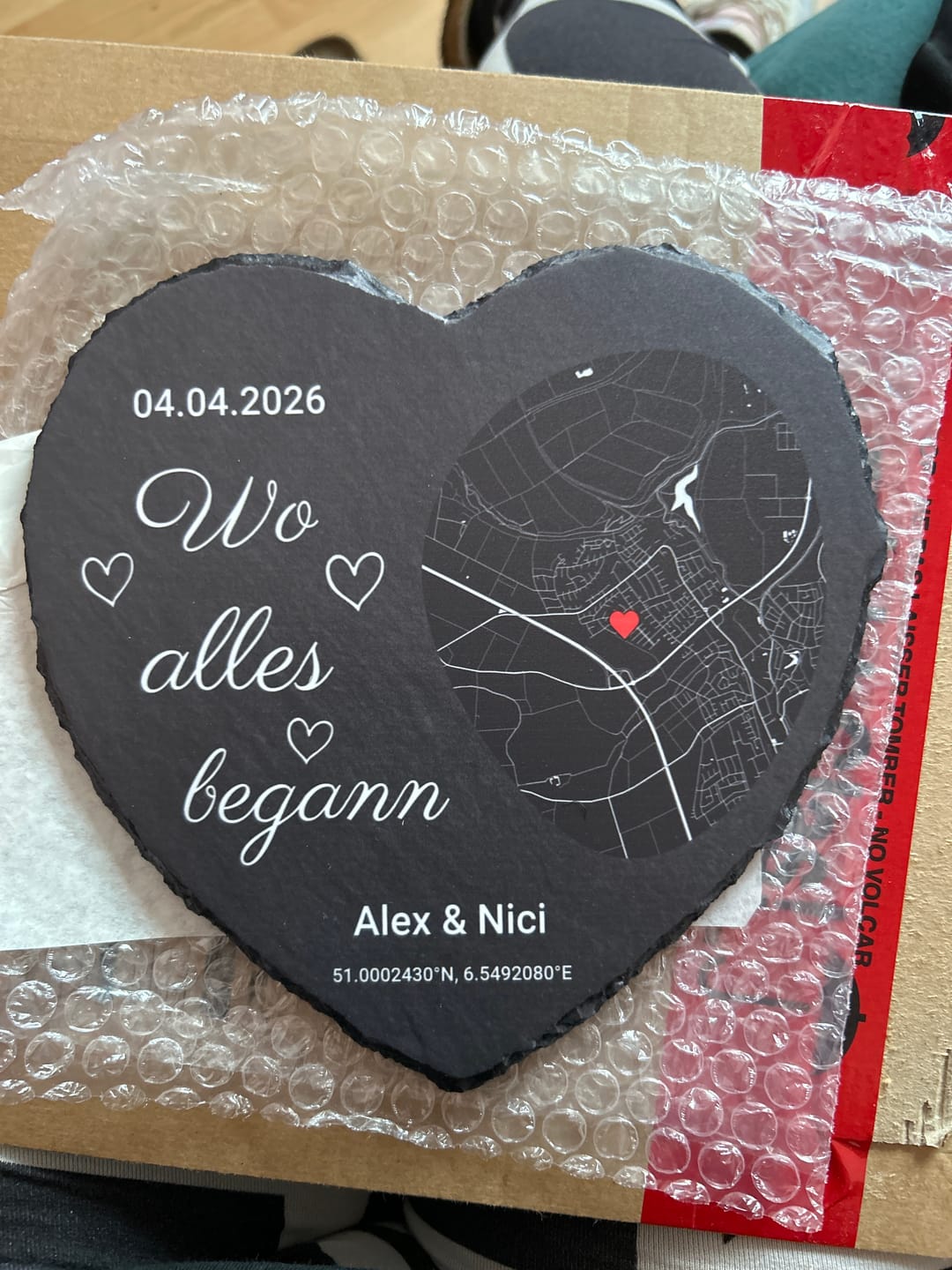 Customer photo review of Wo alles begann - Personalisiertes Schieferherz (15x15)