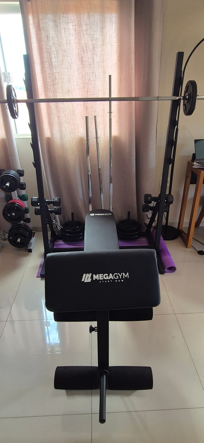 Customer photo review of Banco Regulável 10x1 com Cadeira Extensora + Scott + Rack Agachamento