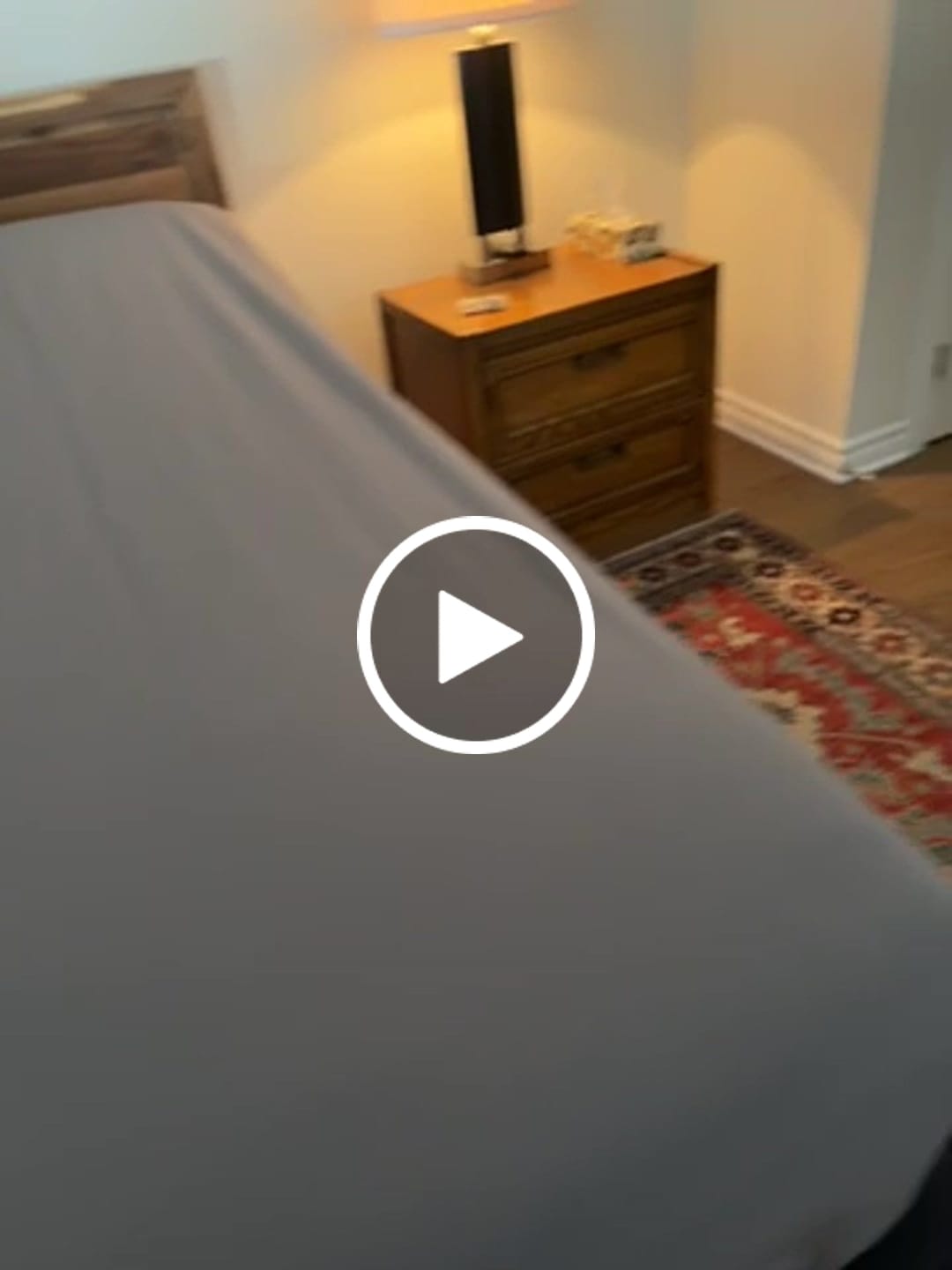 Customer video review of Grounding Sheets Canada by Tala