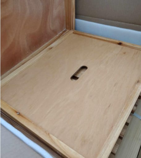 Customer photo review of VLoveBee 10-Frame 4-Layer Cedar Wood Bee Hive Kit – Complete Logo-Free Langstroth Beeswax Dipped Unassembled Hive Includes 2 Deep Boxes and 2 Medium Supers with 40 Plastic Foundation & Wooden Frames