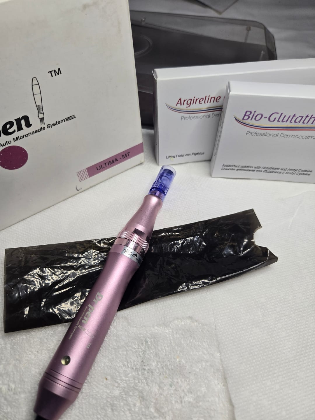 Customer photo review of Bio-Glutathione By Denova para Reducción de Manchas Faciales y Manos- 10Amp x 2ml