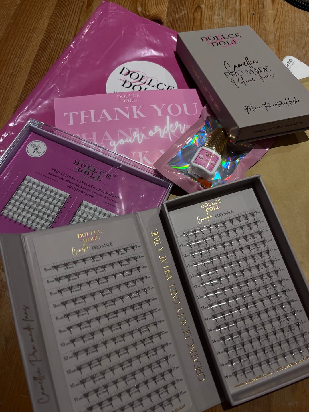 Customer photo review of FREE LASH TRAY - SPEND £30+