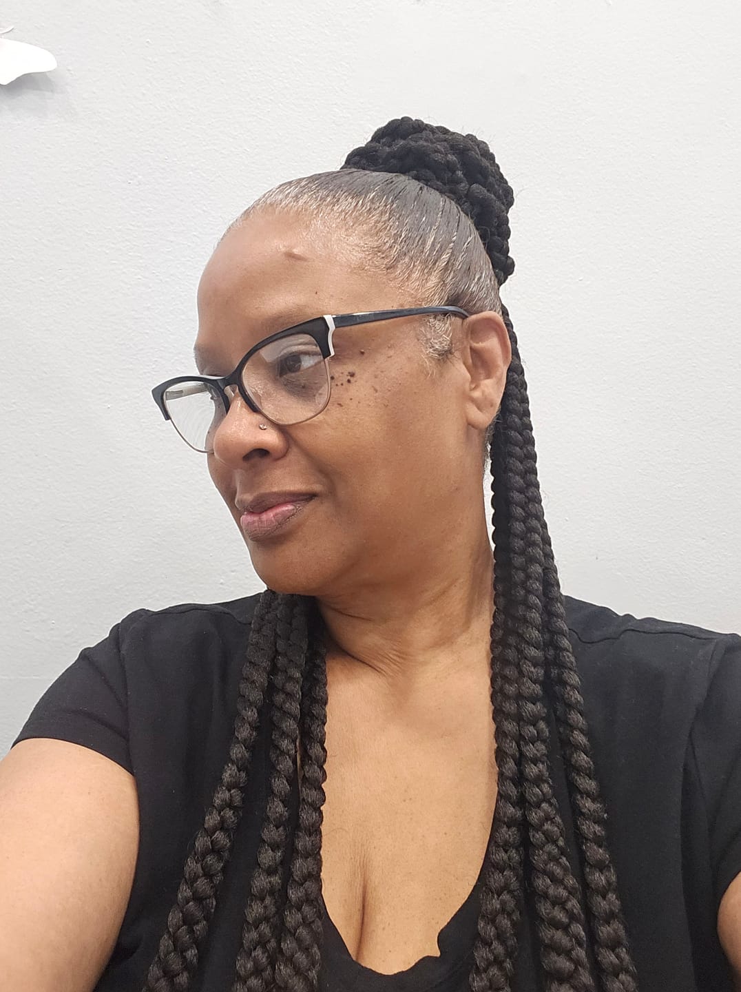 Customer photo review of Sensationnel Glamora Drawstring Bun - GLAM UPDO UNIT 5
