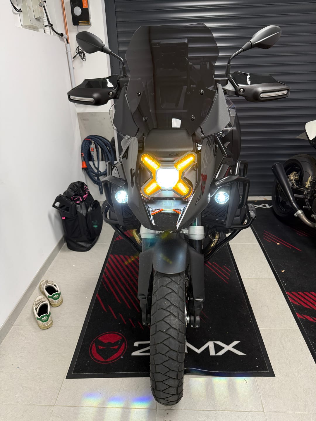 Customer photo review of Headlight Guard Kit for BMW R1300GS / R1300GS Adventure
