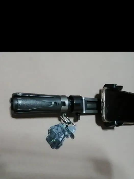 Customer photo review of 3-in-1 Mini-Stativ Selfie-Stick mit Bluetooth-Fernbedienung