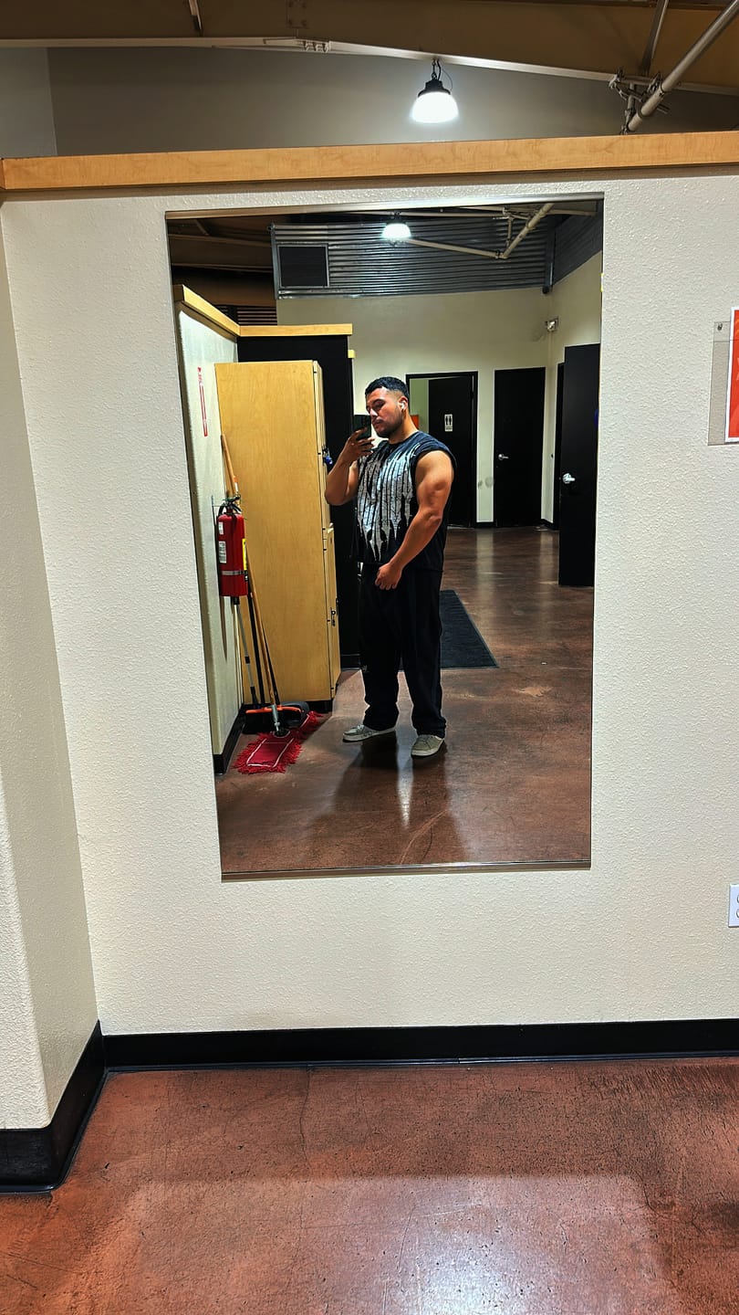 Customer photo review of 3021 - Revenge Crop Cut-Offs