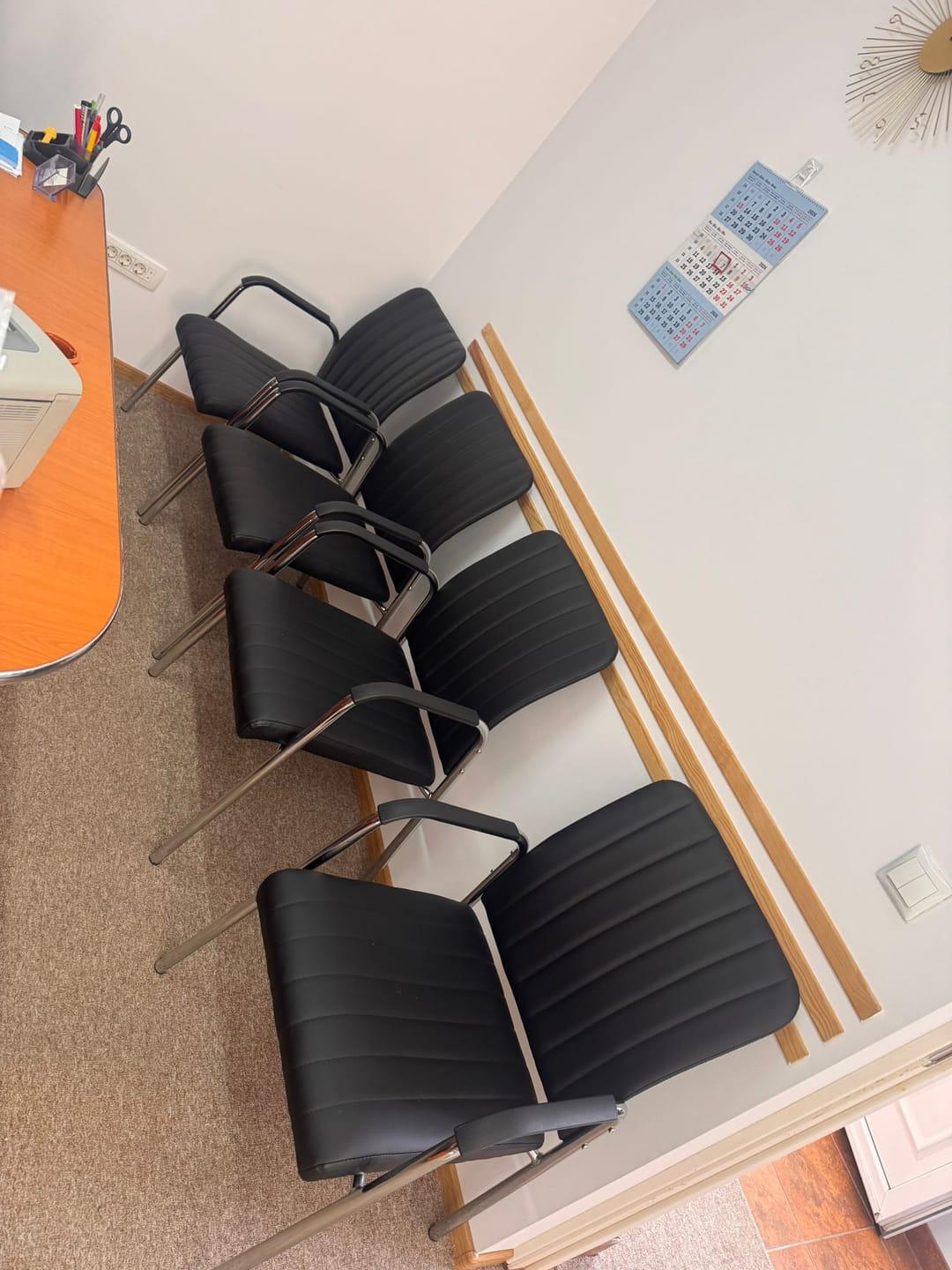 Customer photo review of Scaune birou vizitator Vigor, 53X58X92 CM