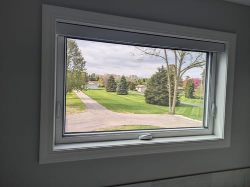 Customer photo review of SmartWings Motorized Roller Shades 100% Blackout Essential