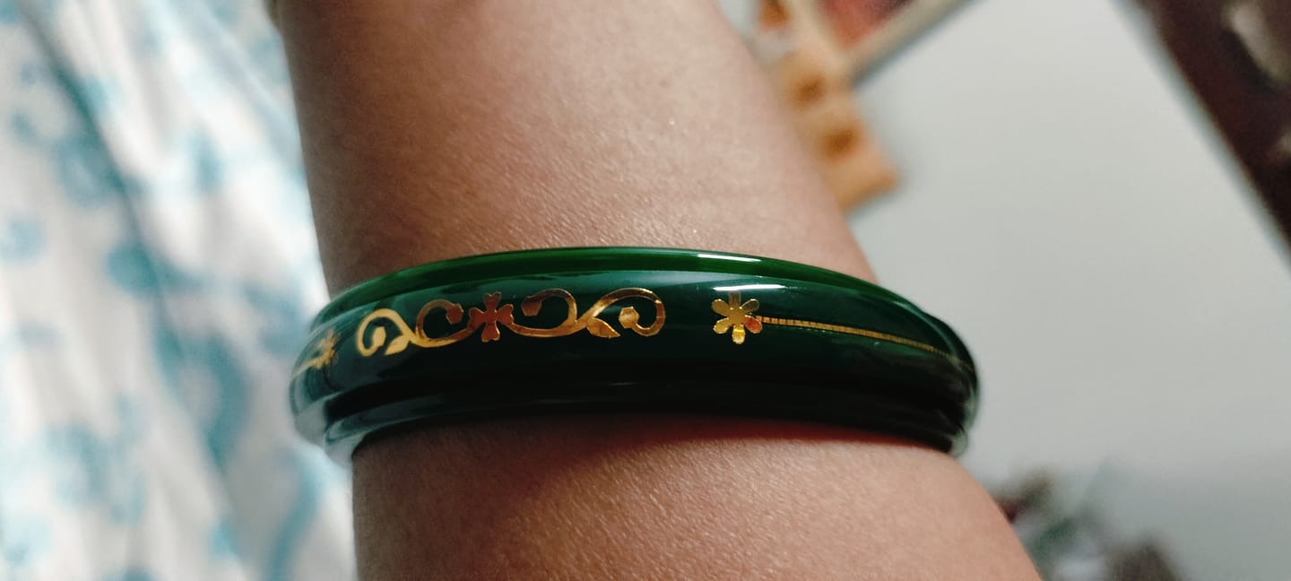 Customer photo review of 22kt (916) Yellow Gold Handmade Pola Bangles/Chooda/Churas for Women with Purity Certificate