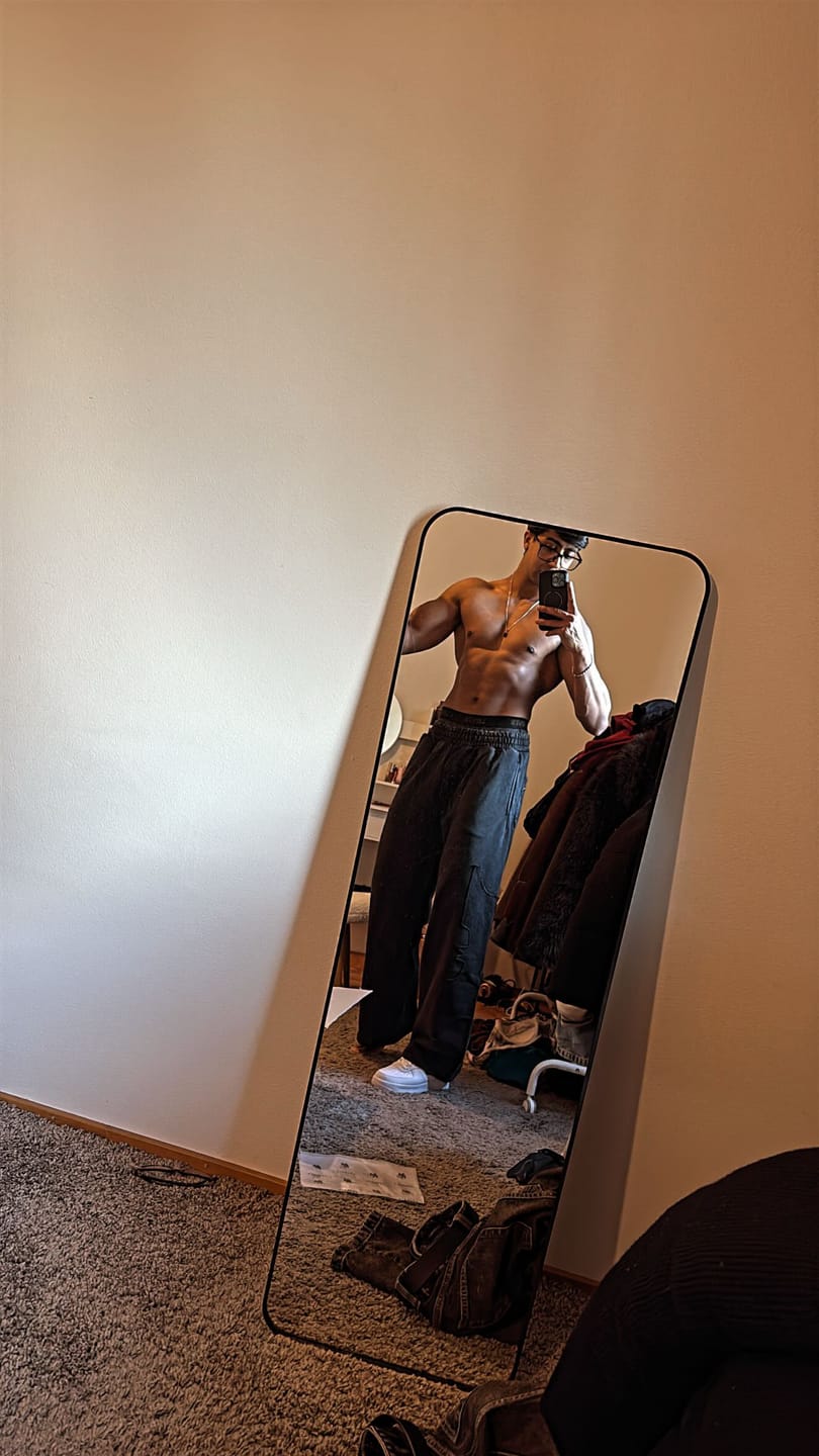Customer photo review of 2099 - Batman Stealth Sweats