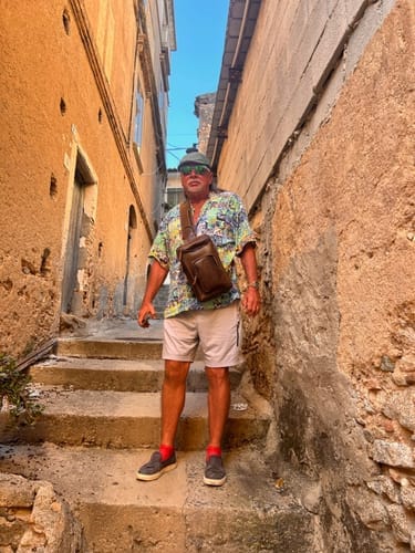 Customer photo review of Buffalo Crazy Horse Leather Sling Bag
