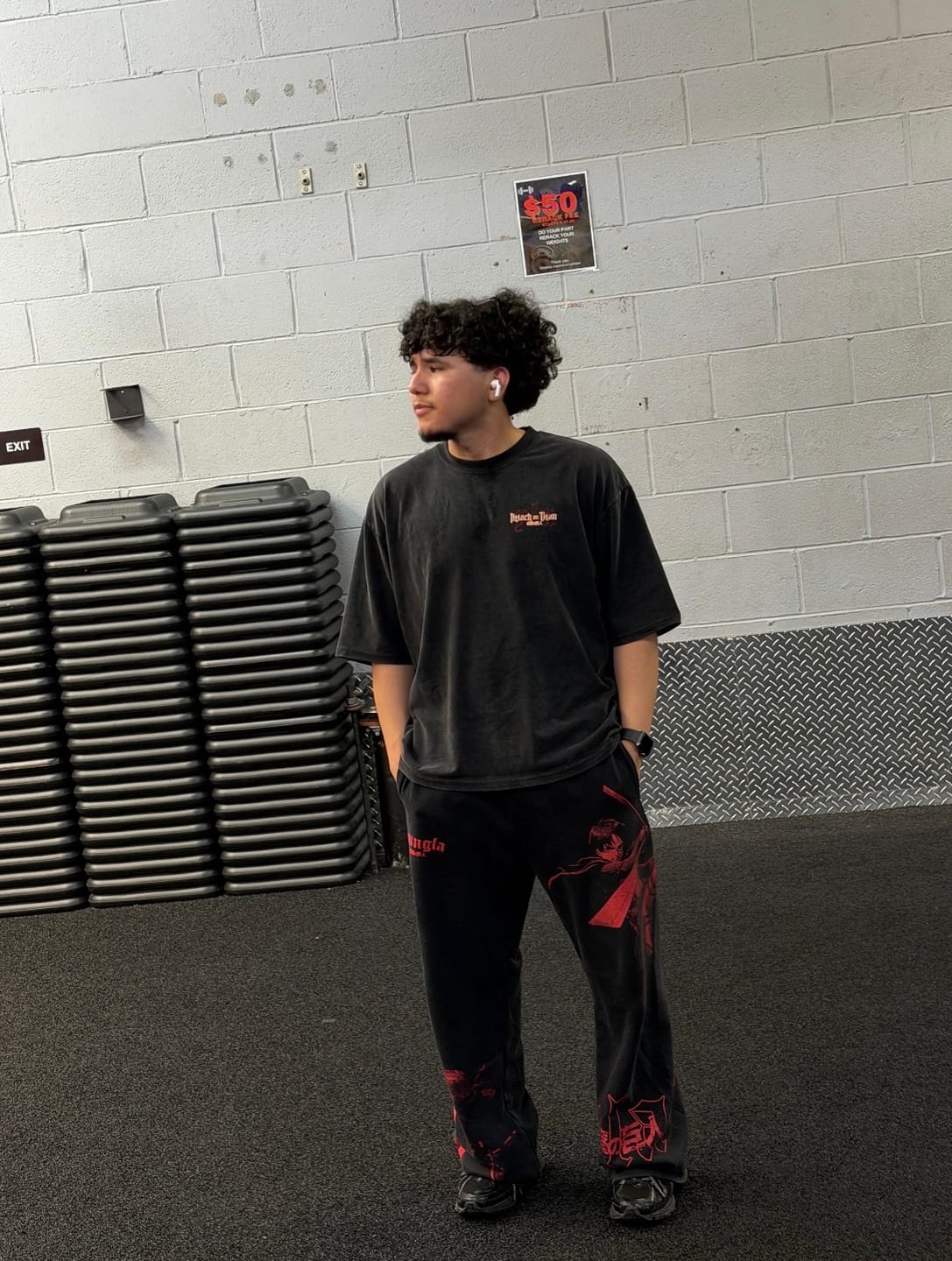 Customer photo review of 2128 - AOT©  x YLA Baggy Joggers