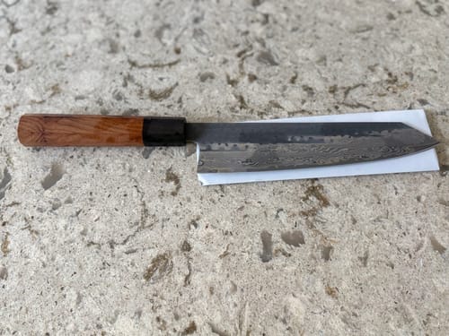 Customer photo review of Kiritsuke-veitsi – Ruostumaton teräs, rautapuu-kahva, 21,5 cm