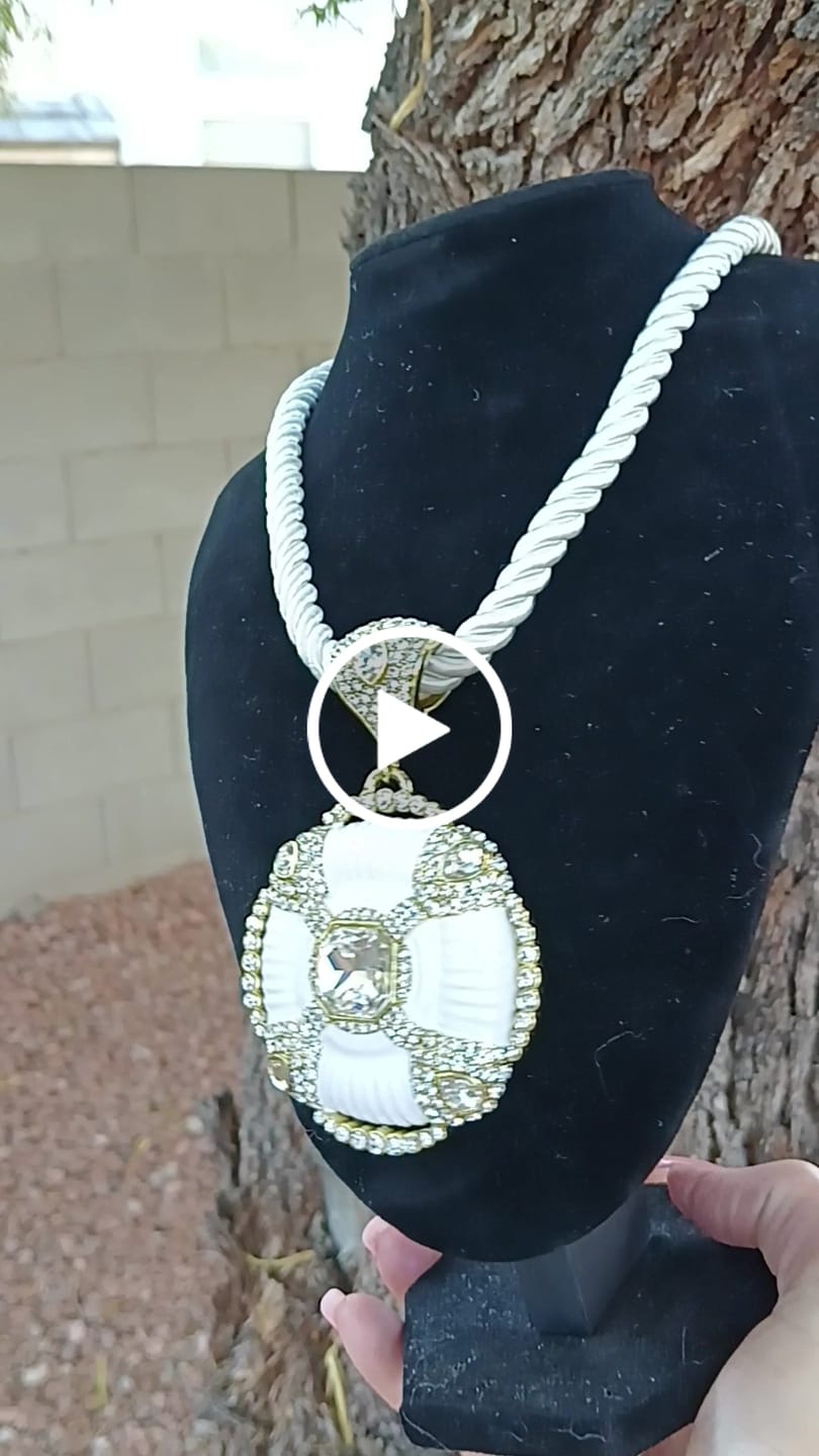 Customer video review of HEIDI DAUS® “Yacht Club” Nautical Convertible Enhancer Necklace with Cord