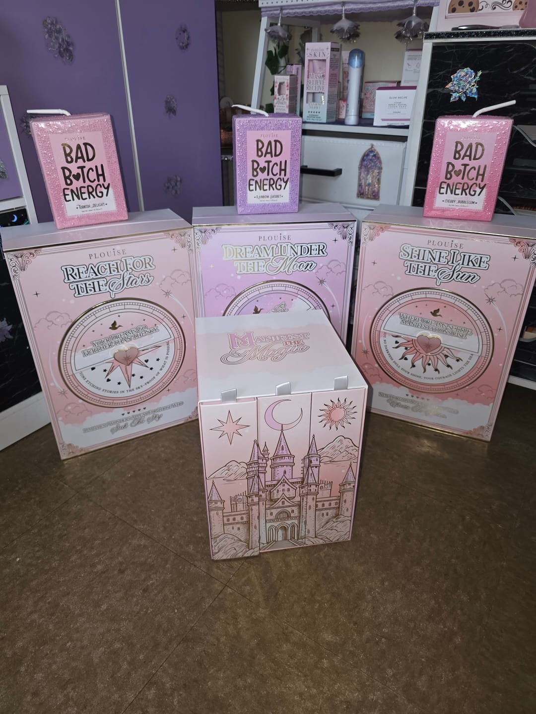 Customer photo review of Manifest Full Collection