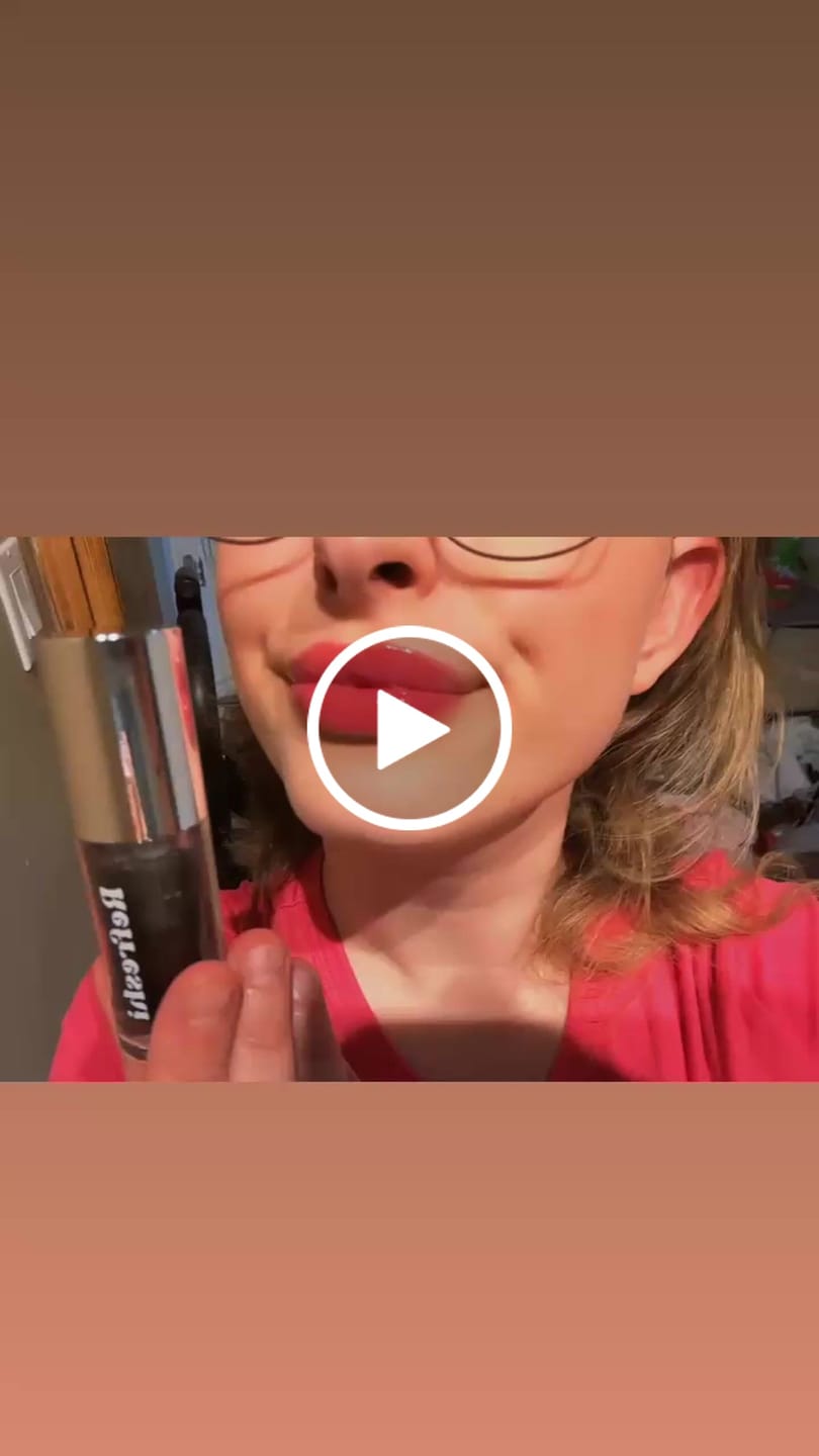 Customer video review of Bold Color Changing Tinted Lip Oil