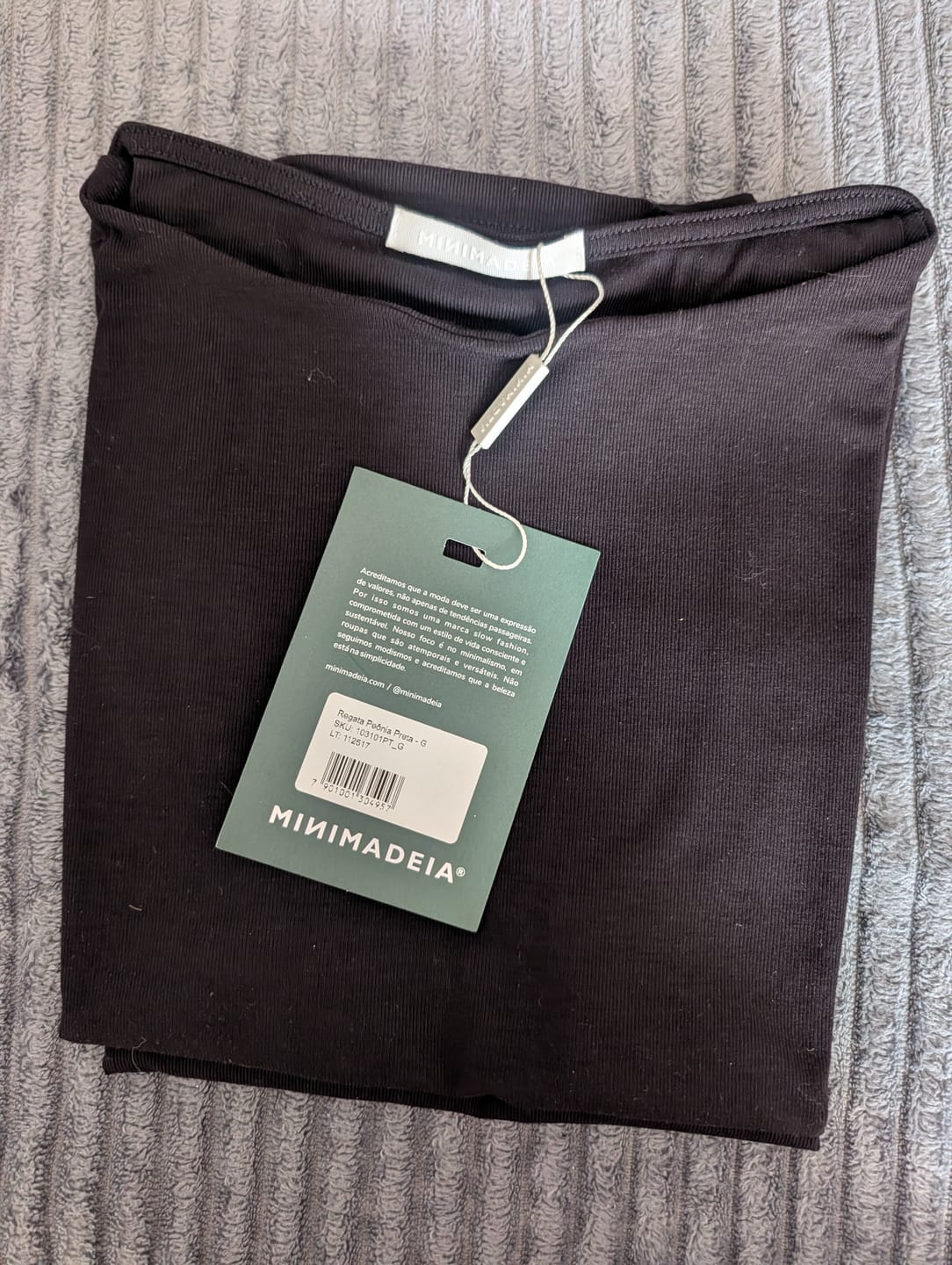 Customer photo review of Regata Peônia Preta