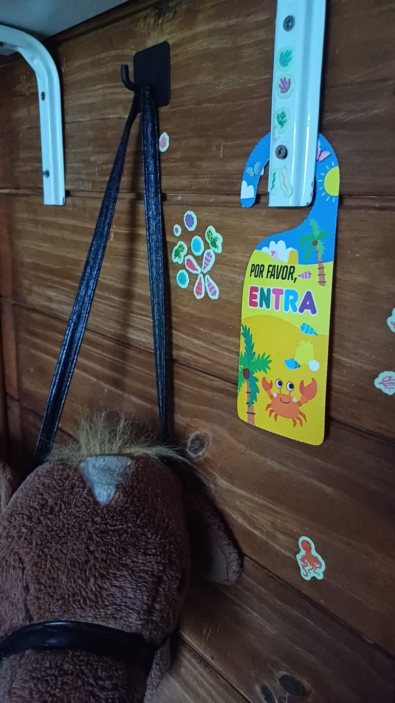 Customer photo review of Set X4 Gancho Perchero Multiuso Acero Adhesivo Baño Cocina