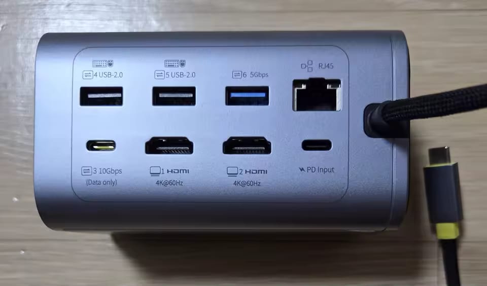 Customer photo review of 12-in-1 USB-C Hub – Doppelt 4K HDMI, 100W PD, RJ45, SD/TF