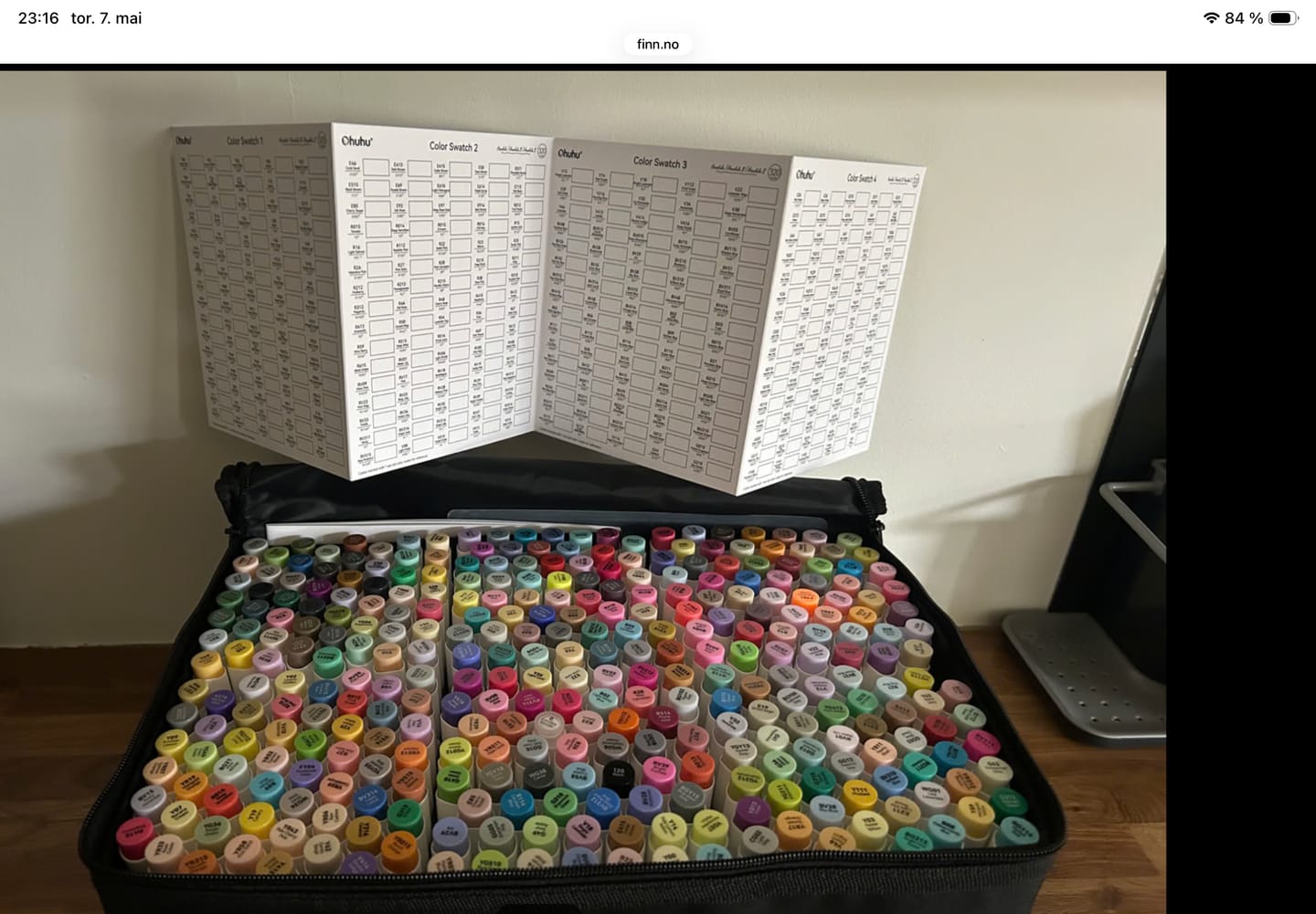 Customer photo review of Ohuhu Honolulu Brush Markers - Large Set
