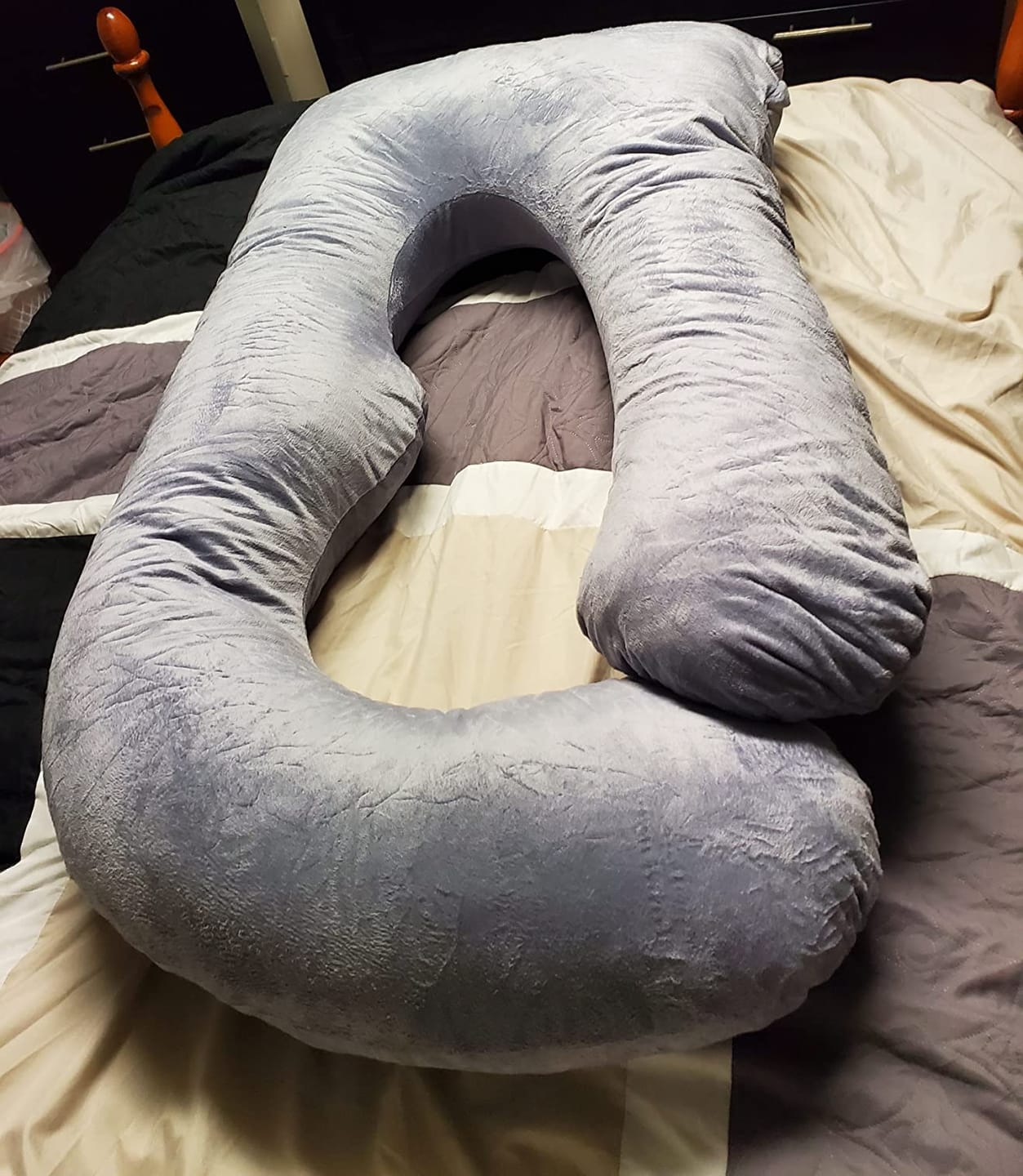 Customer photo review of G-Shape Full Body Maternity Pillow – Memory Foam, Cotton Cover