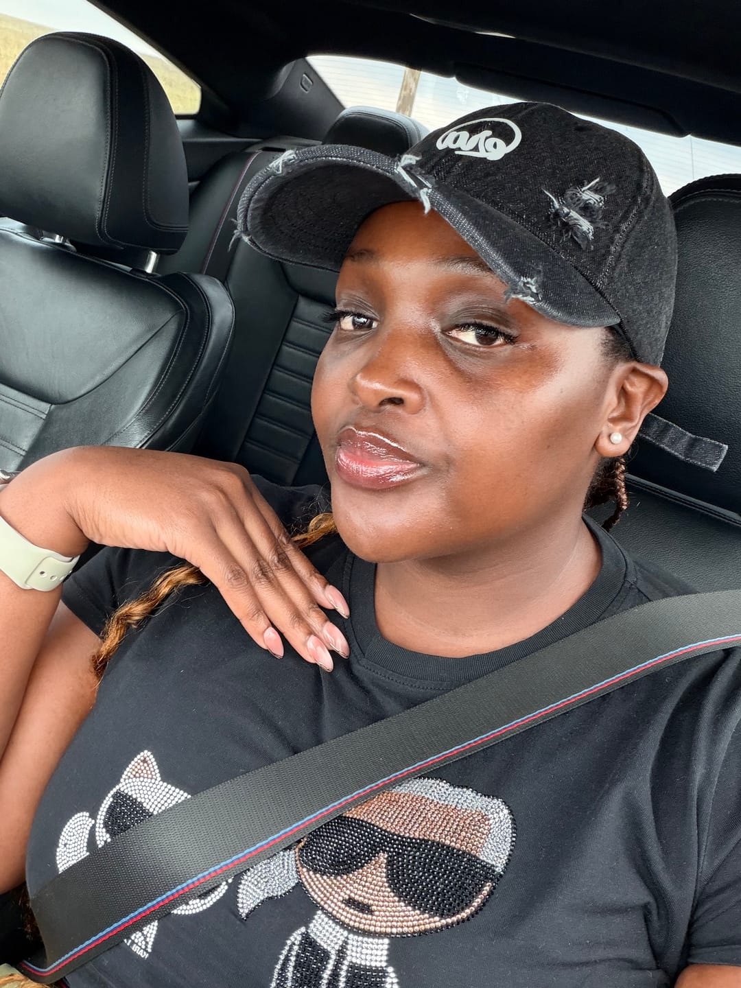 Customer photo review of Era Distressed Black Denim Cap