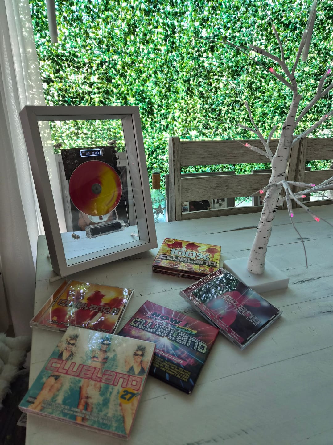 Customer photo review of M1 Music Frame CD Player