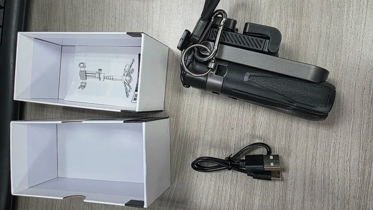 Customer photo review of 3-in-1 Mini-Stativ Selfie-Stick mit Bluetooth-Fernbedienung