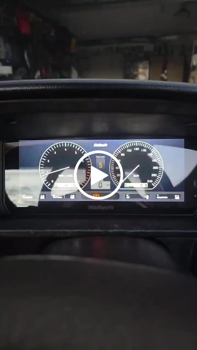 Customer video review of Toyota Hilux 5th Gen 94-97 N80 N90 N100 N110 / 4Runner and Pickup 2nd Gen 89-95 N120 N130 Dash Mount
