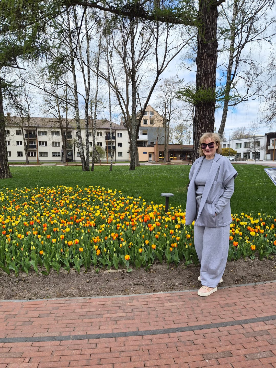 Customer photo review of Oversized Grey Three-Piece Set