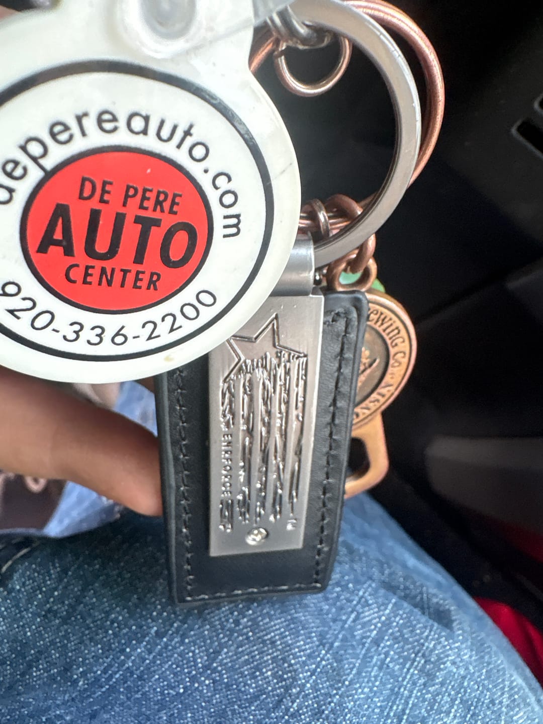 Customer photo review of Premium Keychain (black)
