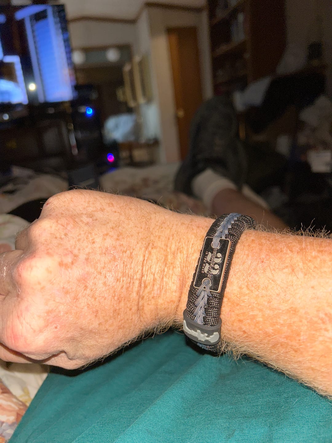 Customer photo review of 22 A Day - Paracord Bracelet