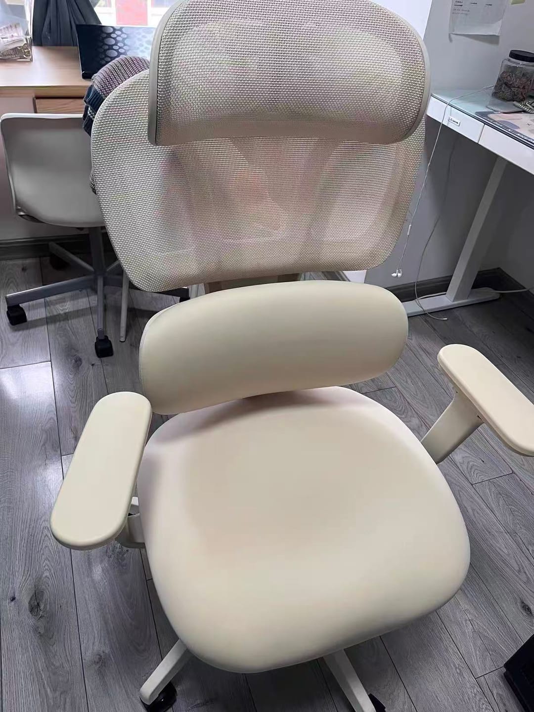 Customer photo review of S3 Pro Office Chair with Colorful Lifestyle Design
