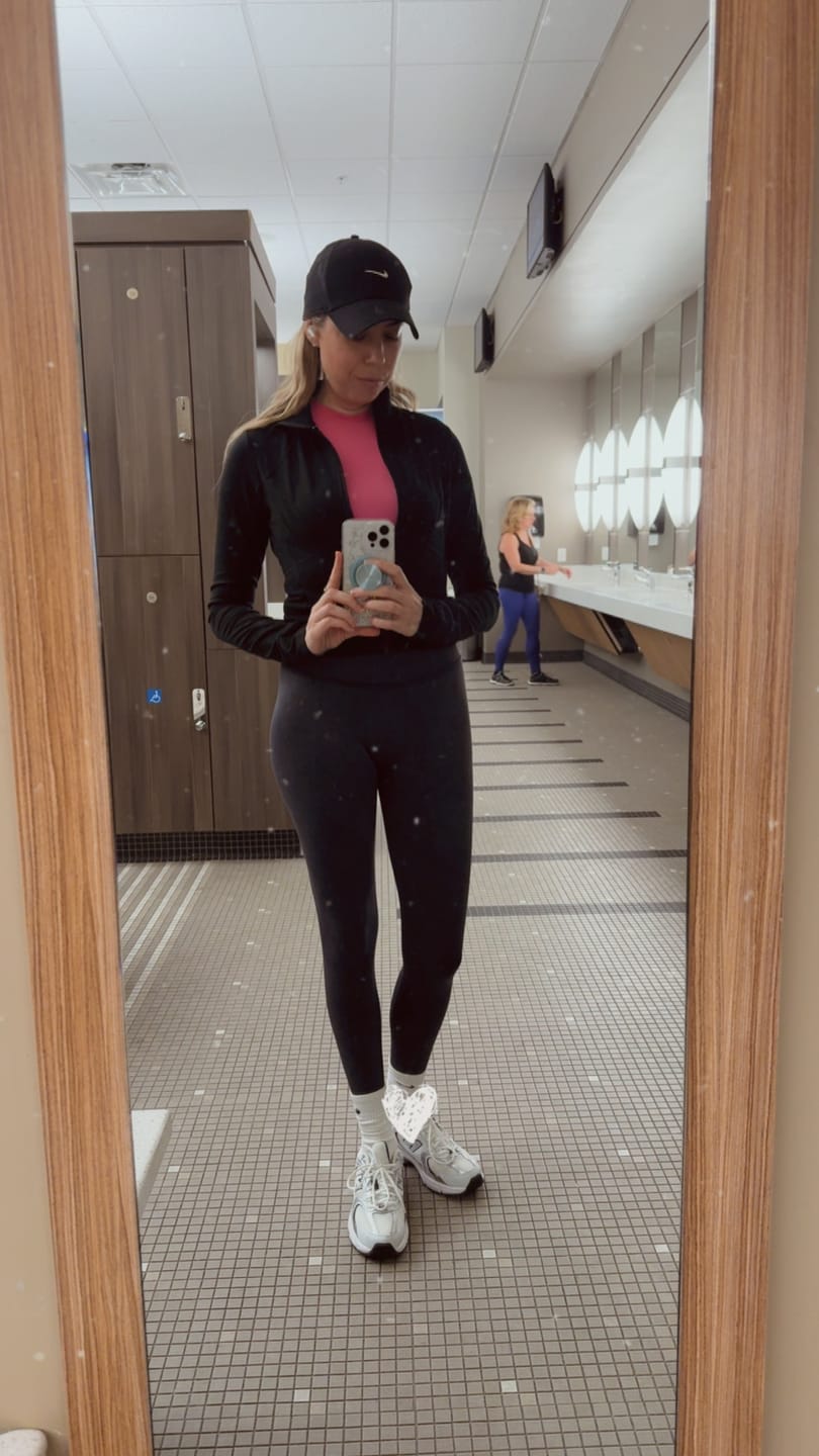 Customer photo review of SoftSculpt Leggings