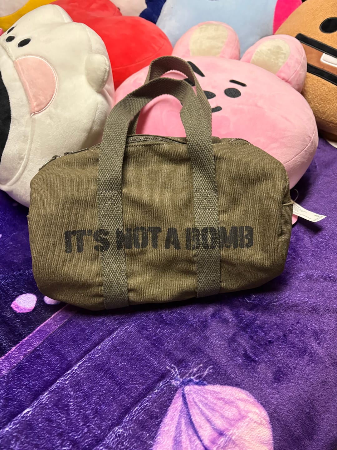 Customer photo review of BTS - ARIRANG WORLD TOUR OFFICIAL MD OFFICIAL LIGHT STICK BAG