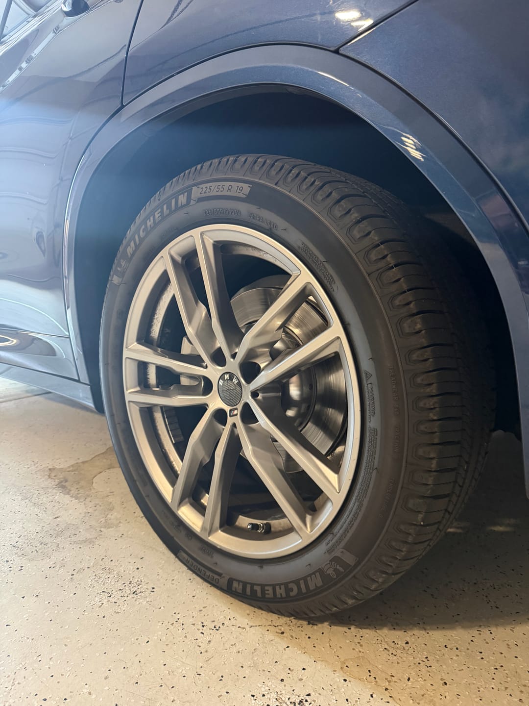 Customer photo review of BMW BLACK EMBLEM BADGE V2