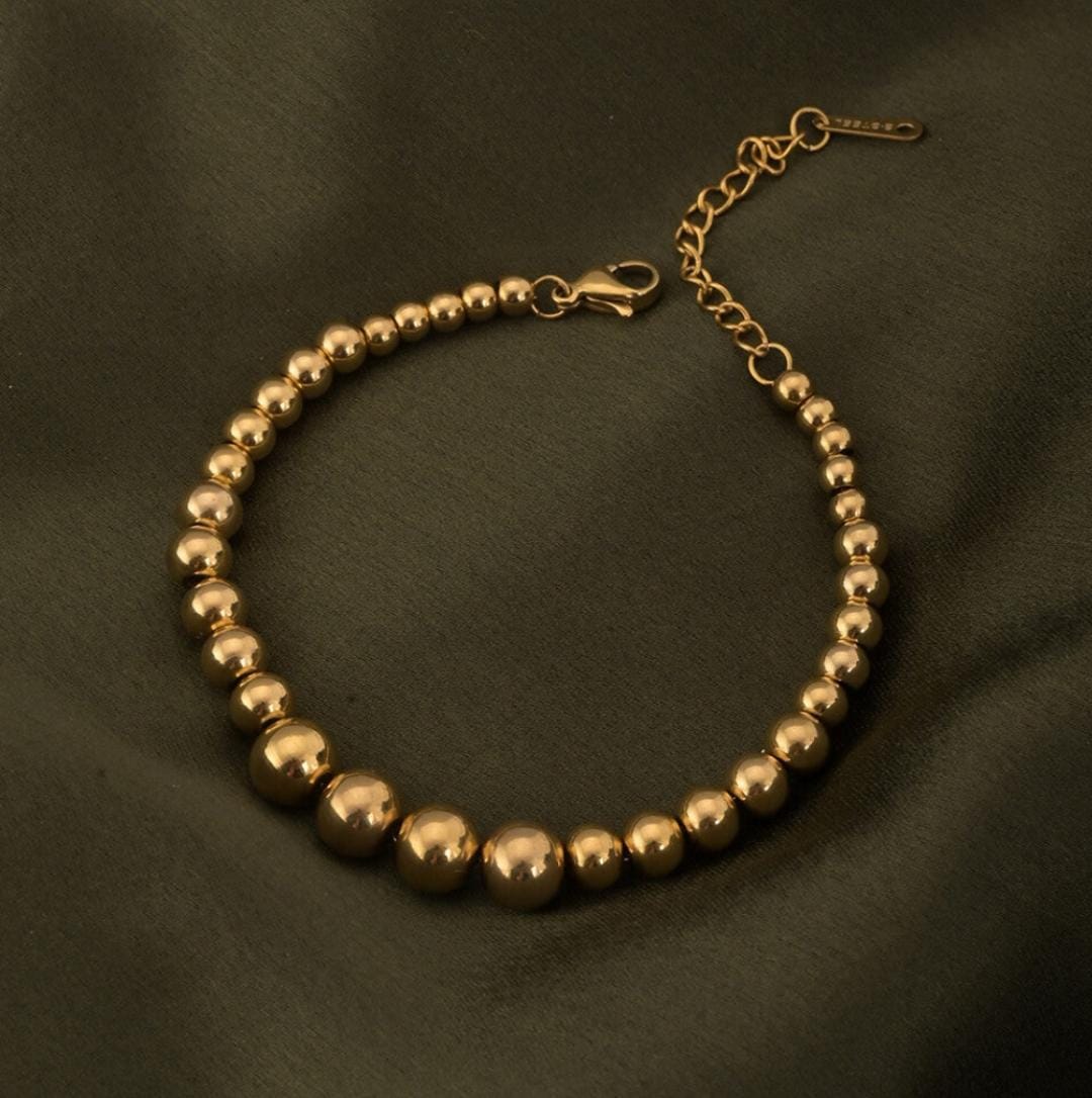 Customer photo review of Gold Beaded Bracelet