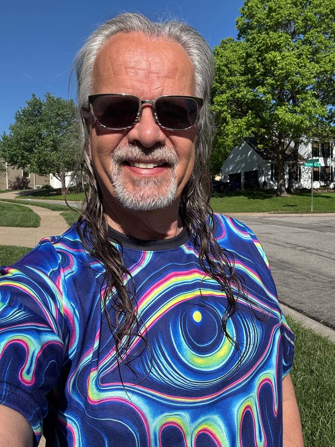 Customer photo review of "All Melting Eye" PREMIUM TEE