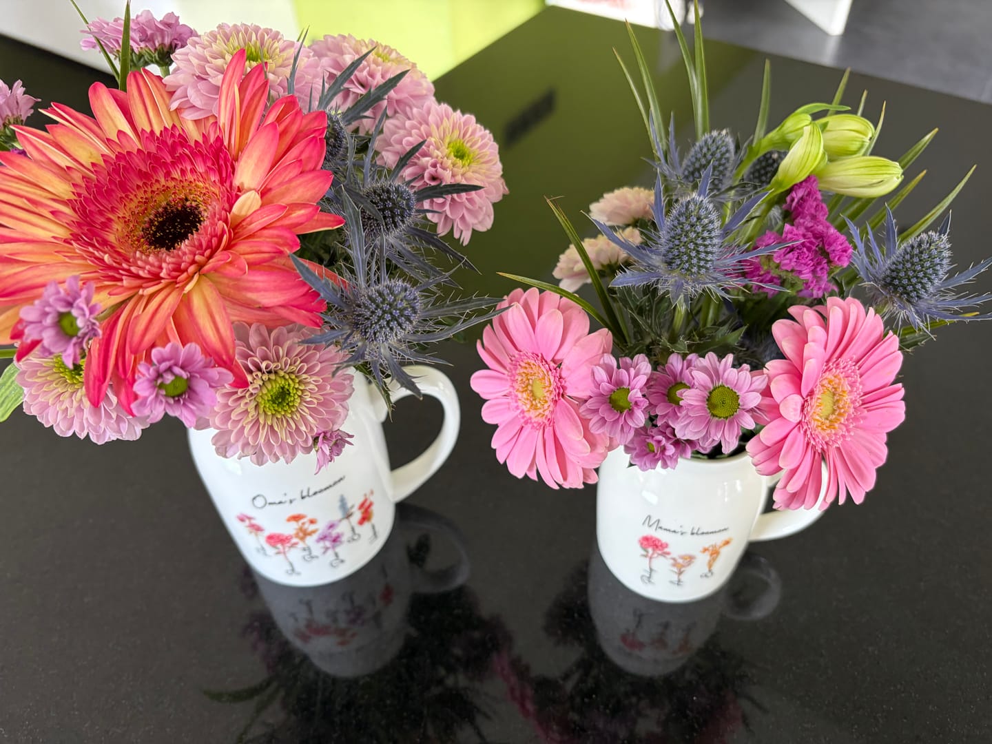 Customer photo review of Mama’s tuin – Gepersonaliseerde vaas met naam en bloemen voor mama en oma