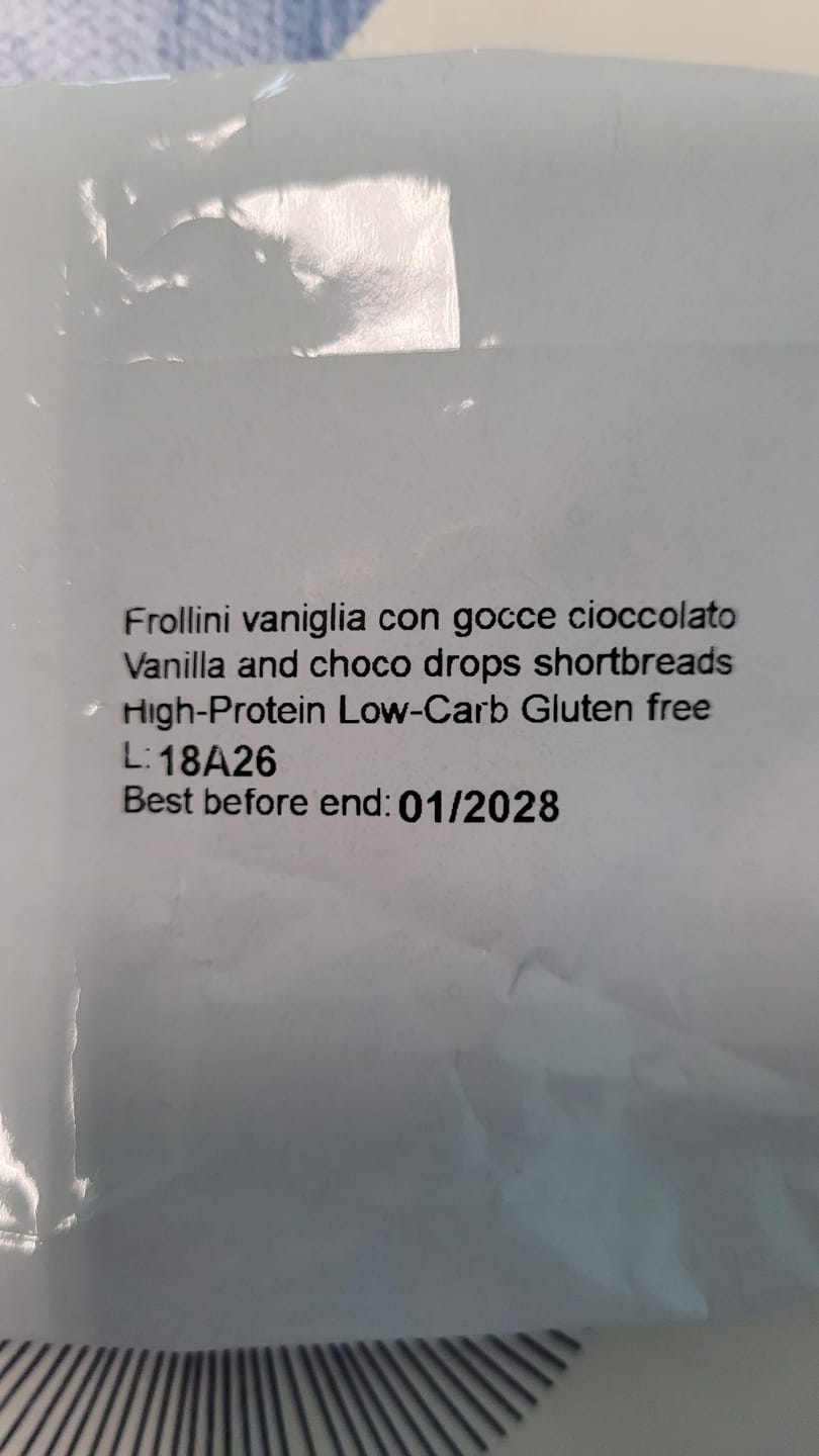 Customer photo review of Frollini proteici con gocce di cioccolato