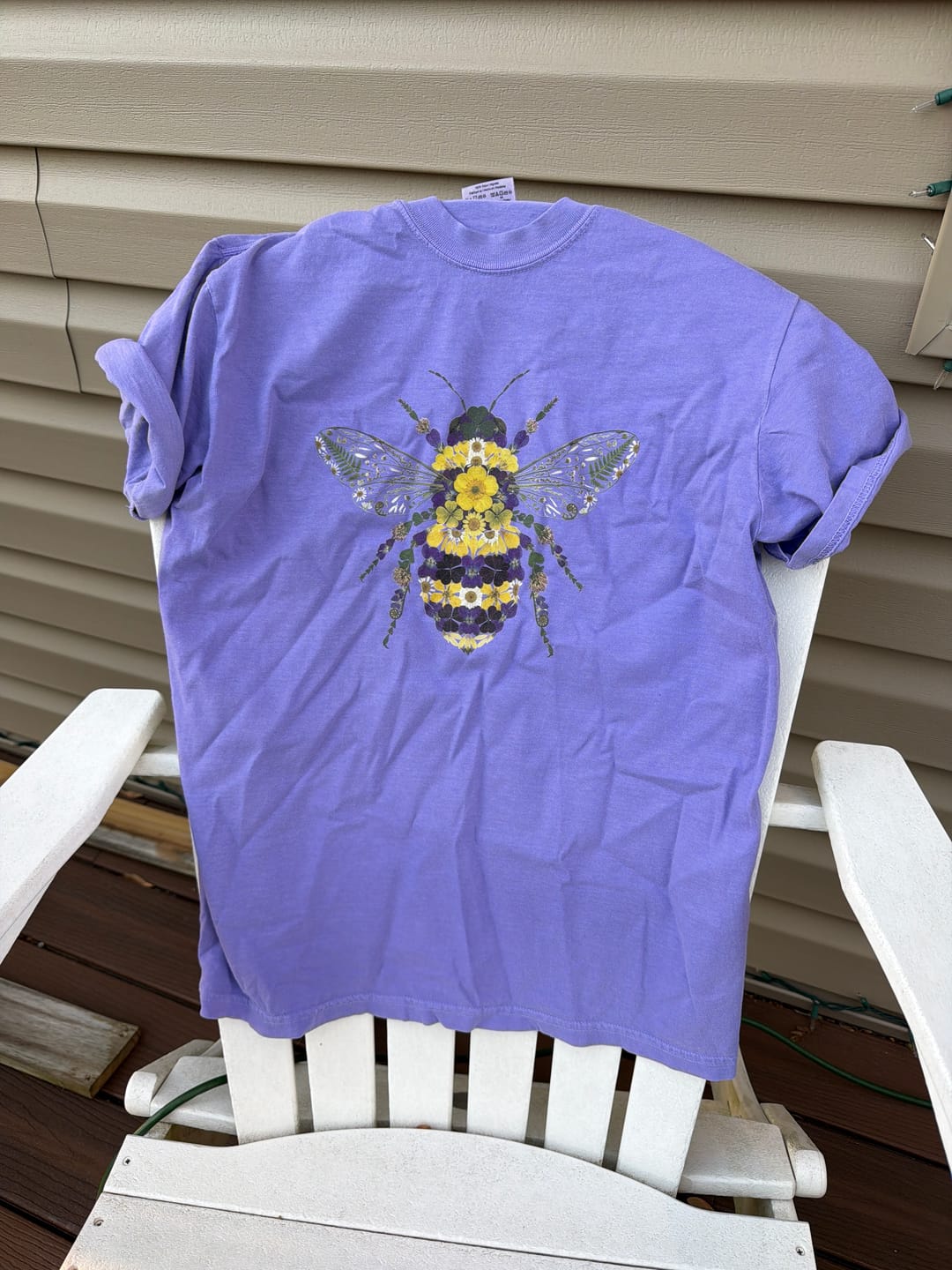 Customer photo review of Wildflower Bee T-Shirt